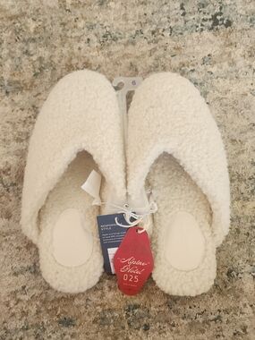 Universal Thread Cream Sherpa Slip-On Cozy Gift Slippers Responsible Style 6